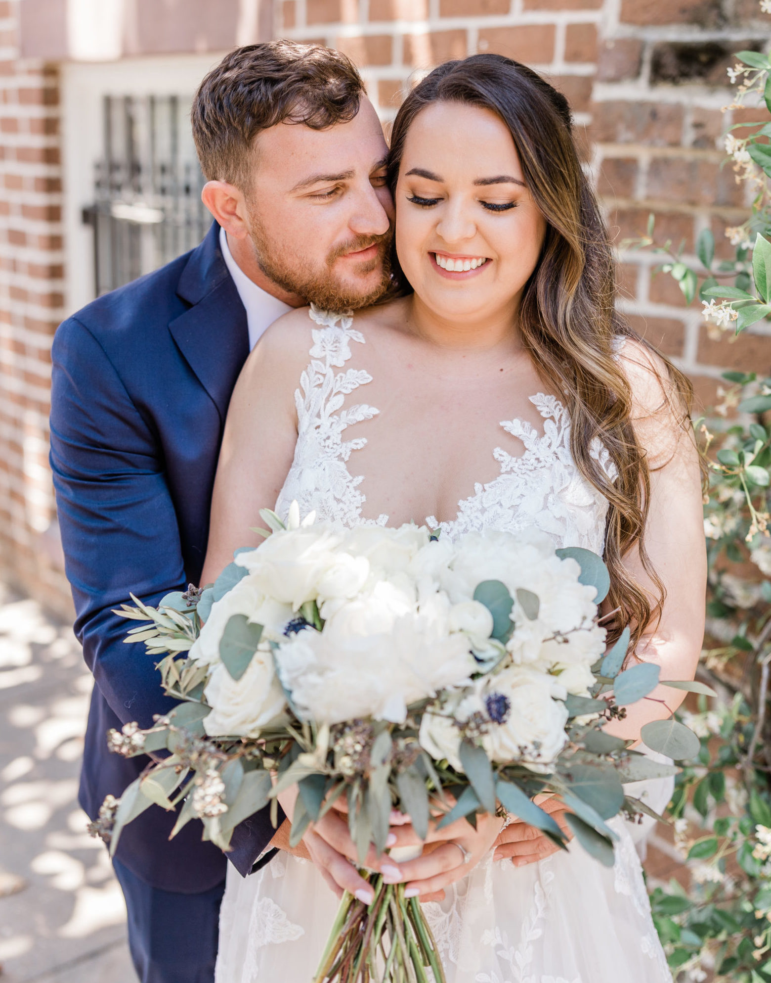 Bride and groom portrait in historic Savannah, GA by Taylor Brown Photography